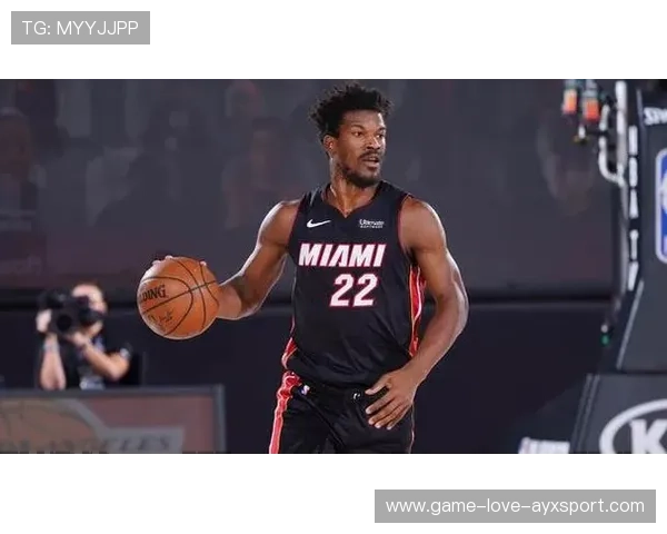 巴特勒外线假动作晃开后投进关键一点，热火稳住局势