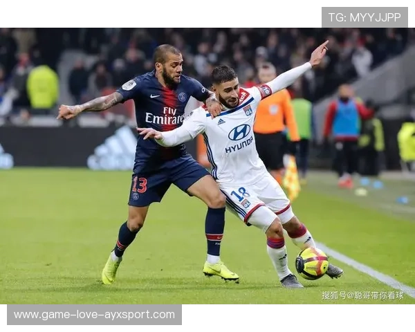 法甲摩纳哥短传渗透连环,球门前机会接连：攻防之间的节拍与把握